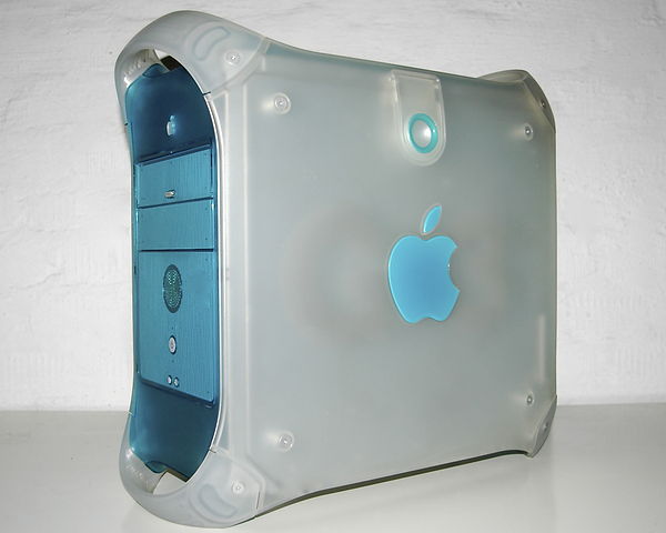 Power Macintosh G3 «Blue & White»